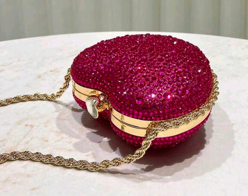 Fall in Love with Our Cute Pink Heart Shape Rhinestone Purse! ✨💖